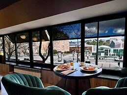 Hotel Acta Madfor