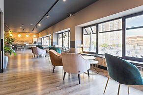 Hotel Acta Madfor