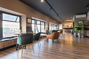 Hotel Acta Madfor