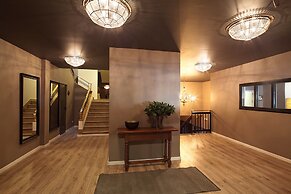 Hotel Acta Madfor