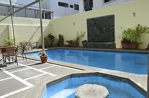 Hostal Perla Real Inn