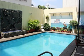 Hostal Perla Real Inn