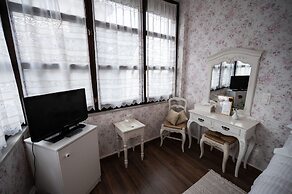 Anagennisis Hotel
