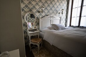 Anagennisis Hotel