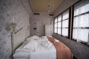 Anagennisis Hotel