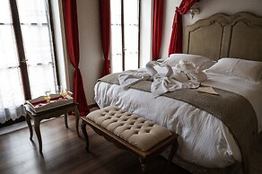Anagennisis Hotel