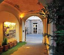 Living Inn