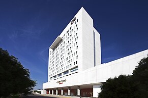 Courtyard by Marriott Leon at the Poliforum