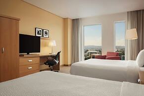 Courtyard by Marriott Leon at the Poliforum