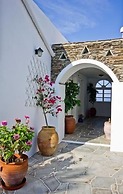 Rooms & Apartments Archontou
