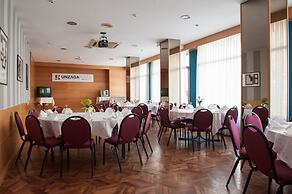 Hotel Unzaga Plaza