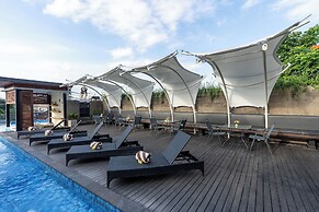 Villa Kayu Raja