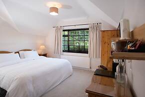 Woodside Lodge