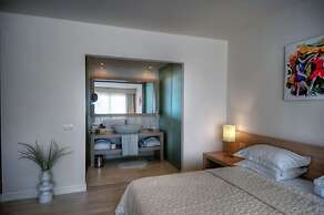 LVZZ Hotel - Boutique Class