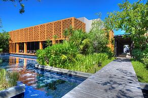 NIZUC Resort and Spa