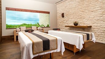 NIZUC Resort and Spa
