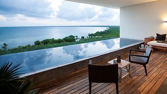 NIZUC Resort and Spa