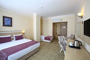 Royal Arena Hotel & Resort Spa