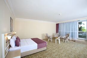 Royal Arena Hotel & Resort Spa