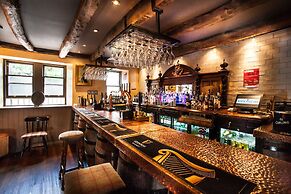 The Black Bull Hotel