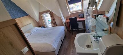 Hotel Isis