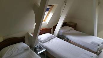 Hotel Isis