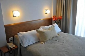 Roberta Rosa de Fontana Suites