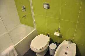 Roberta Rosa de Fontana Suites