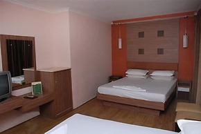 Hotel Maneck Residency