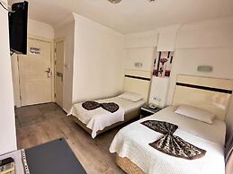 Atalla Hotel