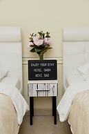Dash Hotel