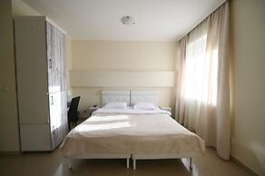 Dash Hotel