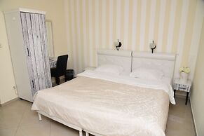 Dash Hotel