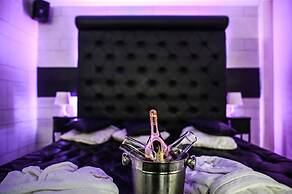 Dash Hotel
