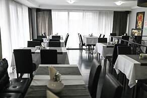 Dash Hotel