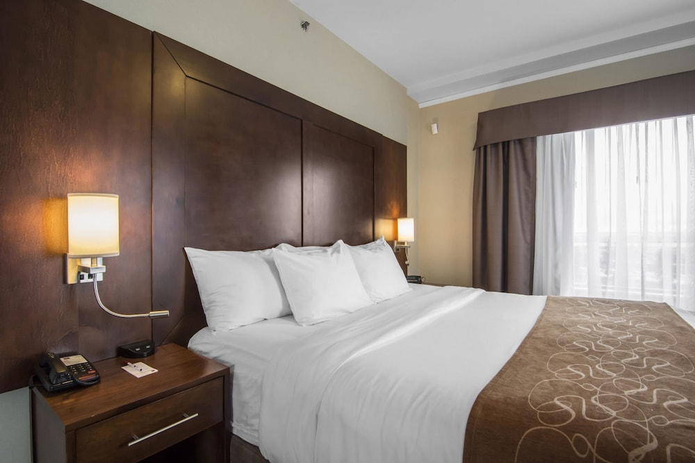 Comfort Suites Saskatoon
