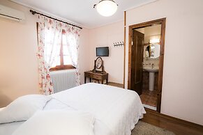 Kritsa Gastronomy Hotel