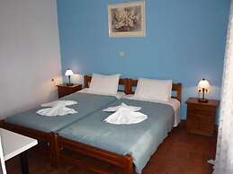 Apanemia Rooms