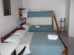 Apanemia Rooms
