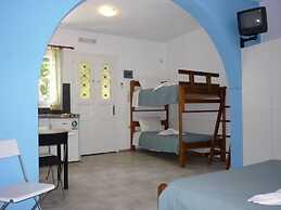 Apanemia Rooms
