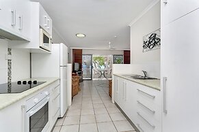 On Palm Cove Beachfront Apartments