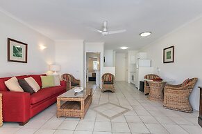 On Palm Cove Beachfront Apartments