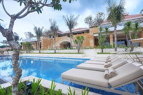 Mulia Villas