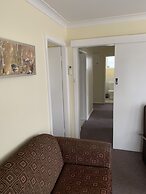 Titania Motel
