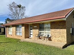 Titania Motel