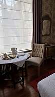 Fine Fleur Bed & Breakfast