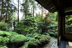 Yunoshimakan