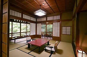 Yunoshimakan
