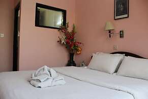 Hotel Buddha Land