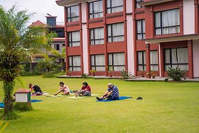 Pokhara Grande